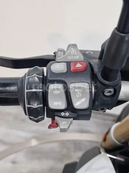 BMW R 1200 R – Vista 12