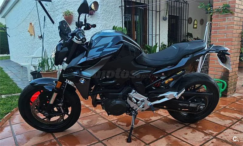 BMW F 900 R – Vista 2