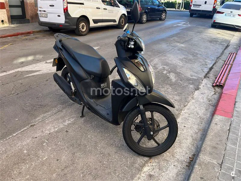 Honda Vision 110 – Vista 5