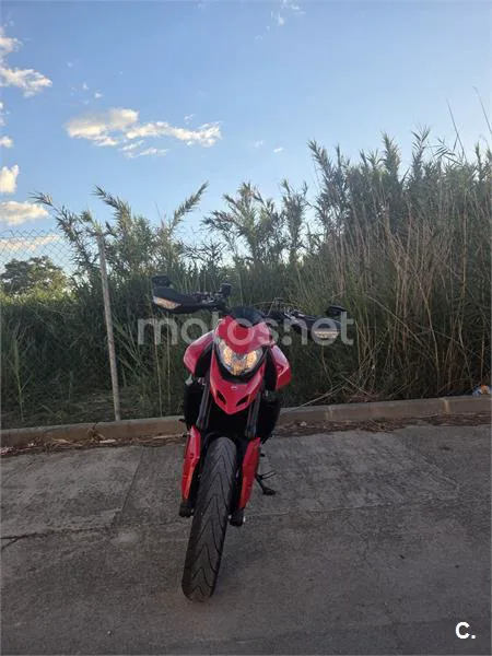 Ducati Hypermotard – Vista 7