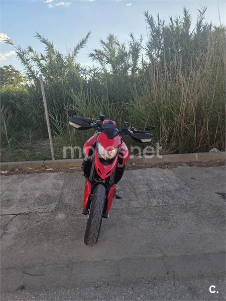 Ducati Hypermotard – Vista 8