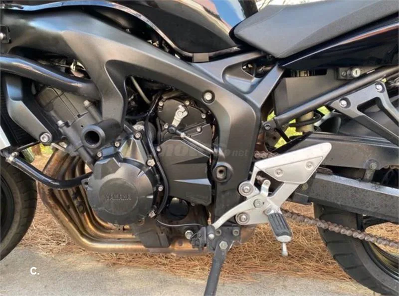 Yamaha FZ6 N S2 – Vista 3