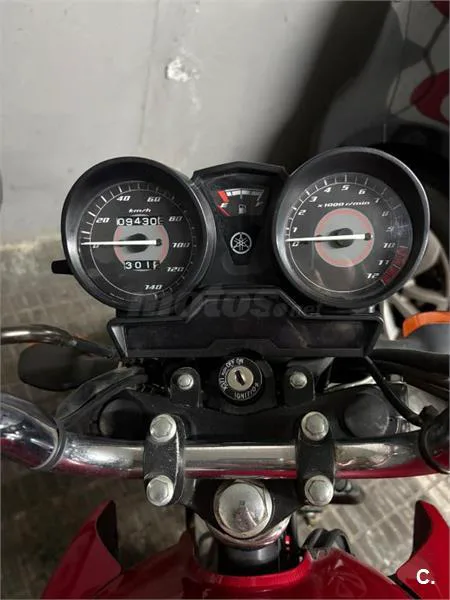 Yamaha YBR 125 – Vista 3