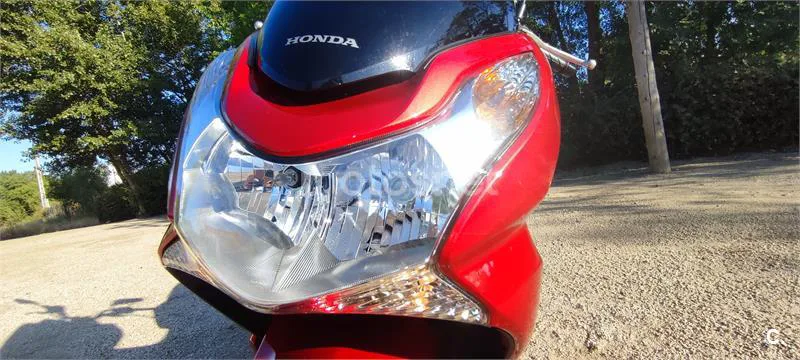 Honda PCX 125 – Vista 8