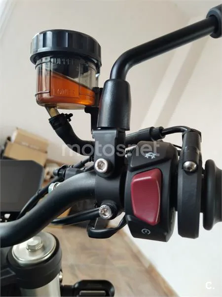 Voge 500 AC – Vista 12