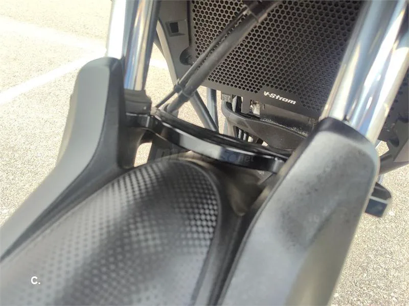 Suzuki V-Strom 650 XT – Vista 9