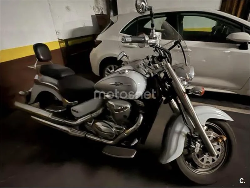 Suzuki Intruder C800 – Vista 3