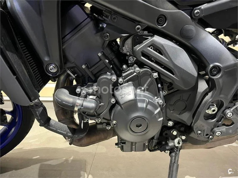 Yamaha MT-09 – Vista 5