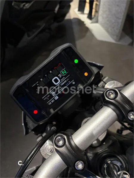 Yamaha MT-09 – Vista 5