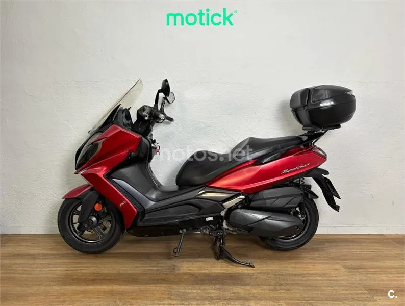 Kymco Super Dink 350 – Vista 7
