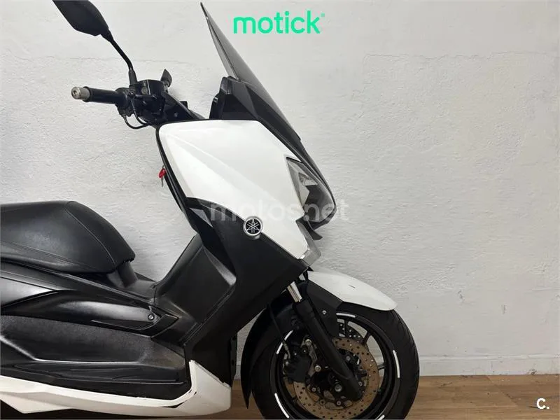 Yamaha XMAX 400 – Vista 4