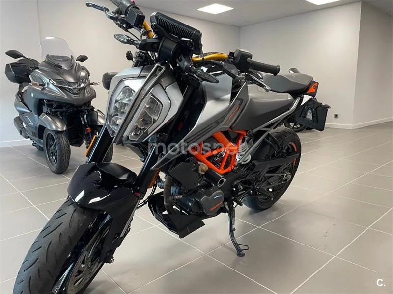 KTM 125 – Vista 3