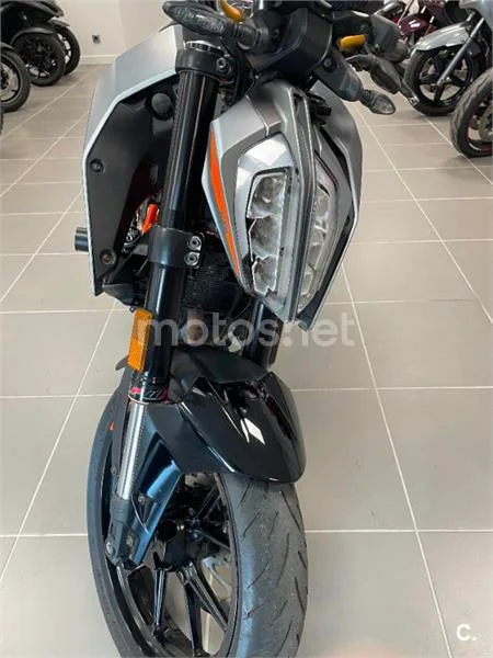 KTM 125 – Vista 4