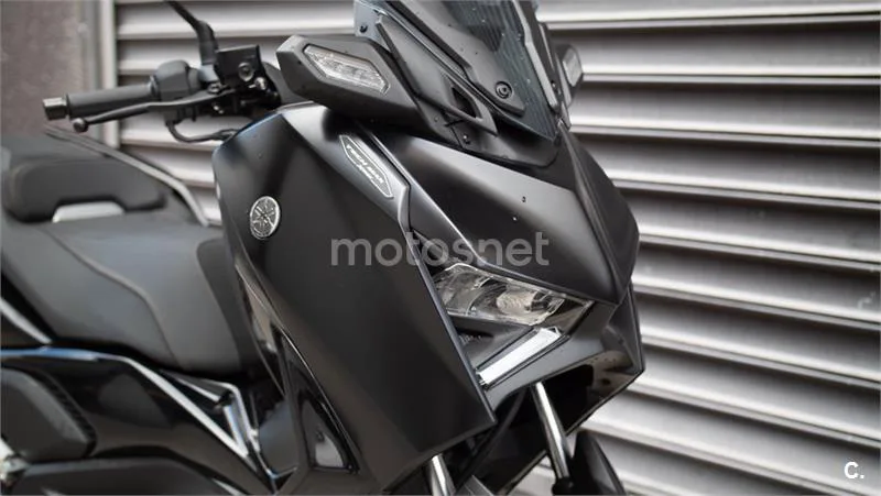 Yamaha XMAX 300 – Vista 3