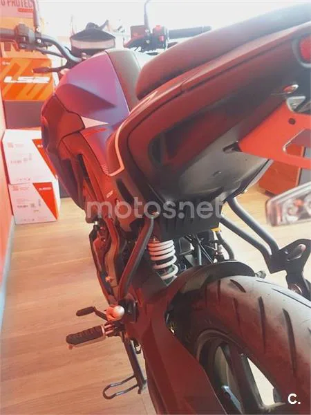 Keeway RKF 125 – Vista 5