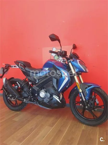 Keeway RKF 125 – Vista 10