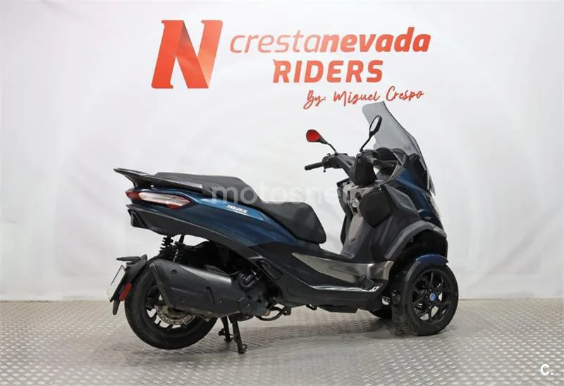 Piaggio MP3 530 Exclusive – Vista 11