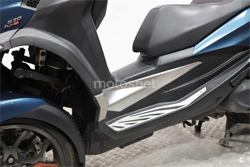 Piaggio MP3 530 Exclusive – Vista 13