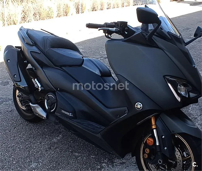 Yamaha TMAX 560 – Vista 2
