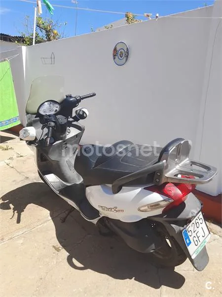 Kymco Grand Dink 125 – Vista 4