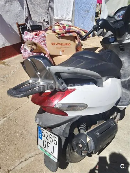 Kymco Grand Dink 125 – Vista 7