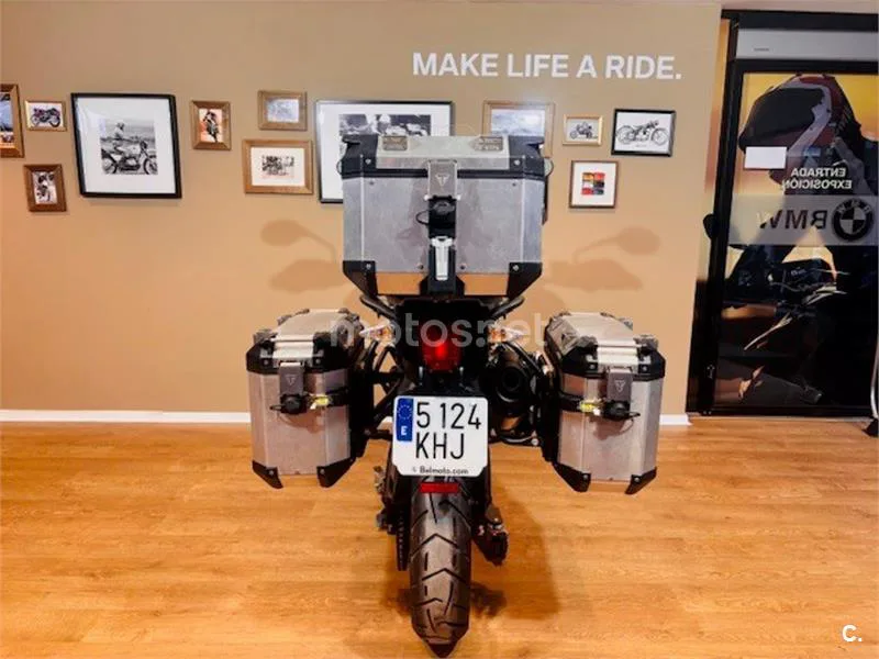 Triumph Tiger 800 XR – Vista 7