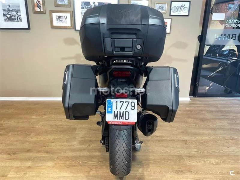 Honda NT1100 – Vista 7
