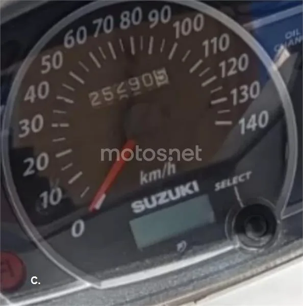 Suzuki Burgman 125 – Vista 11