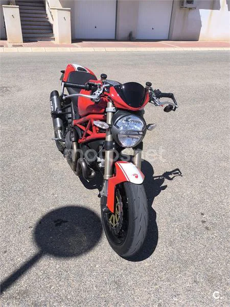Ducati Monster 1100 Evo – Vista 3