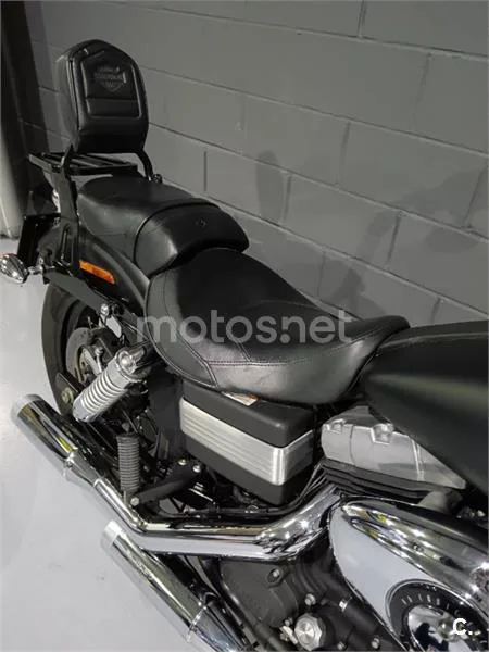 Harley-Davidson Dyna Street Bob – Vista 11