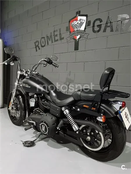 Harley-Davidson Dyna Street Bob – Vista 13