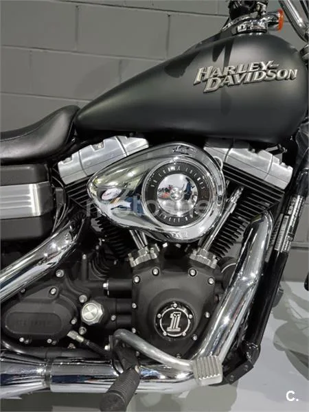 Harley-Davidson Dyna Street Bob – Vista 3