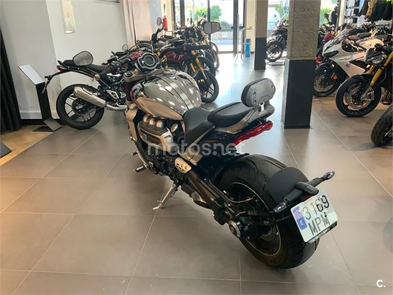 Triumph Rocket 3 – Vista 5
