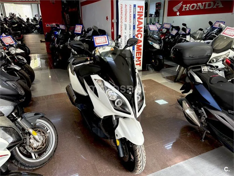 Kymco Super Dink 300 – Vista 12