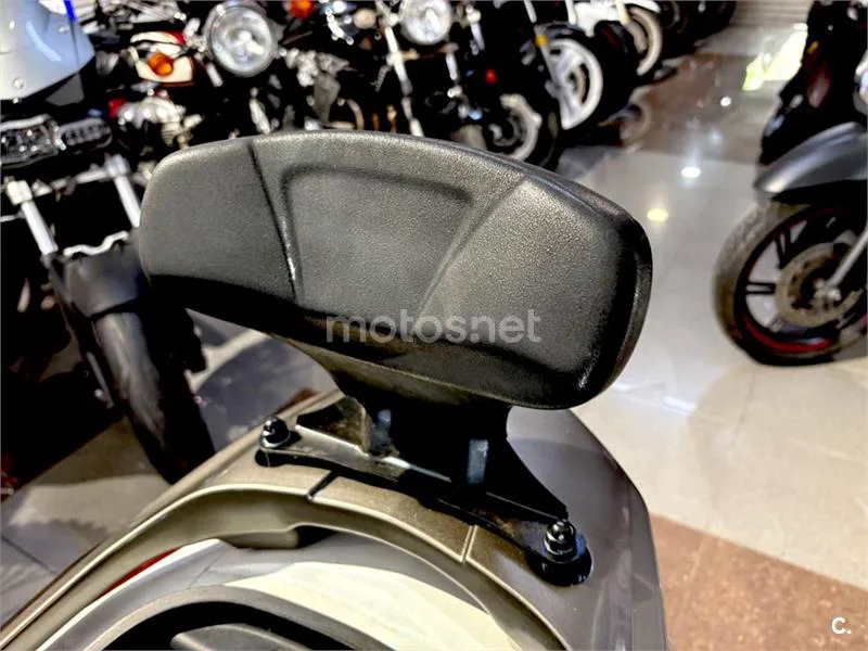Kymco Super Dink 300 – Vista 15