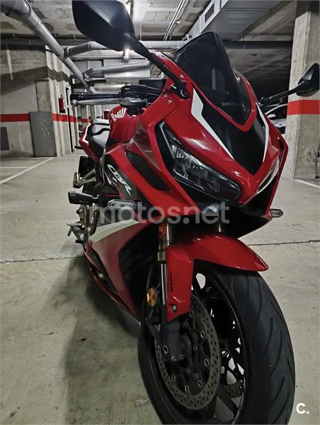 Honda CBR 650 R – Vista 9