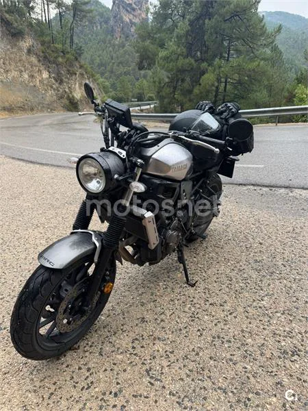 Yamaha XSR700 – Vista 2
