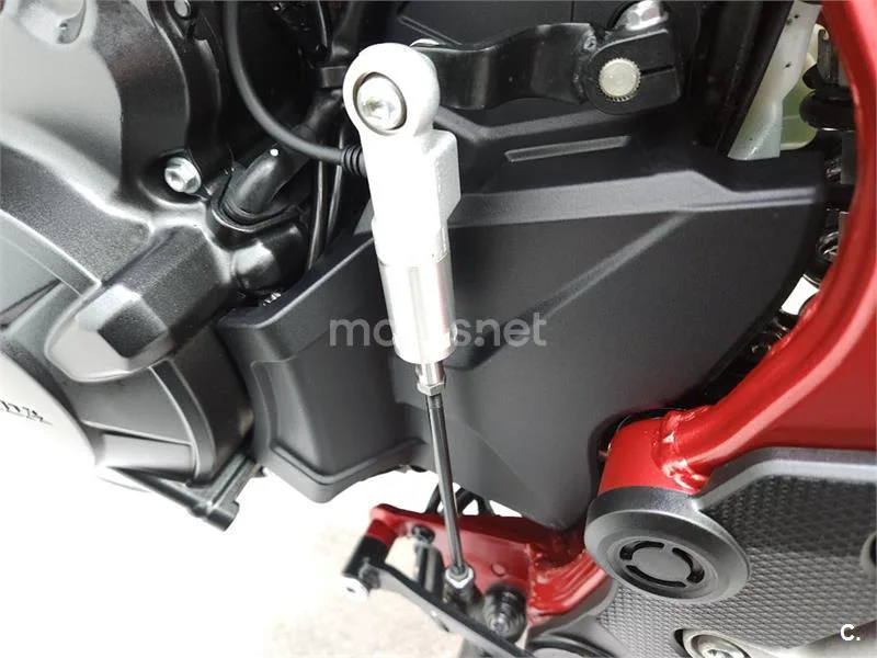 Honda CB 750 Hornet – Vista 16