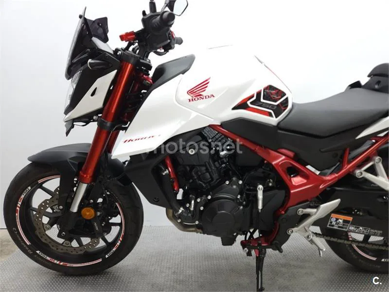 Honda CB 750 Hornet – Vista 23