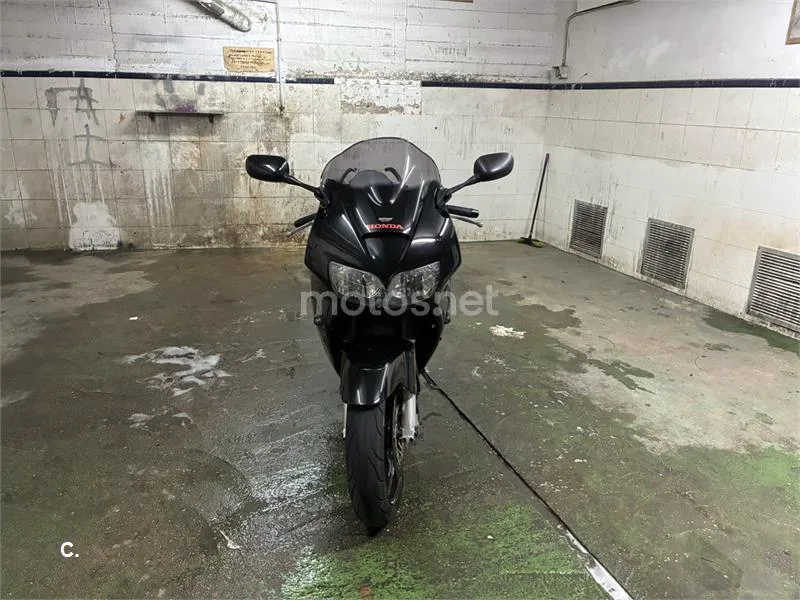 Honda VFR 800 – Vista 2