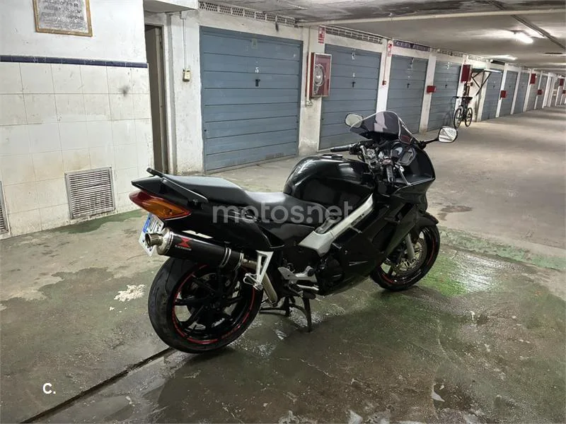 Honda VFR 800 – Vista 3