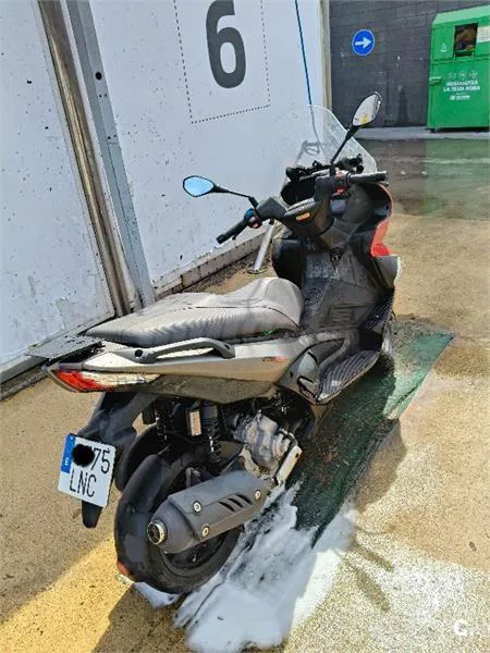 Malaguti Madison 300 – Vista 4