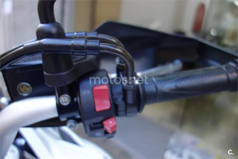 Benelli TRK 502 – Vista 11