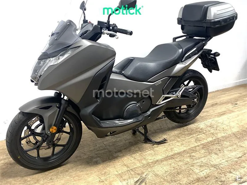 Honda Integra – Vista 11