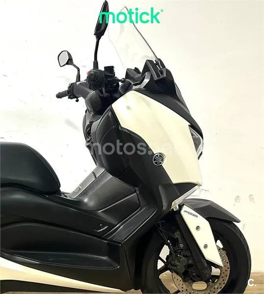Yamaha XMAX 300 – Vista 3