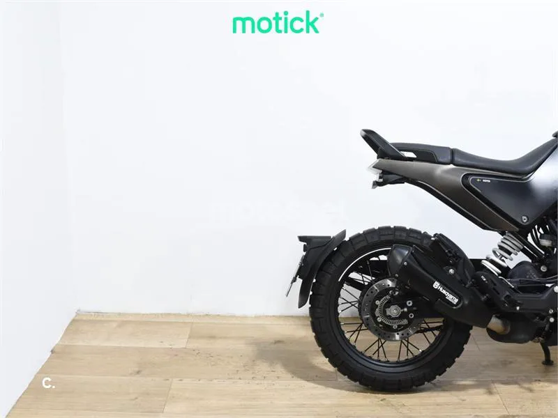 Husqvarna Svartpilen 125 – Vista 3