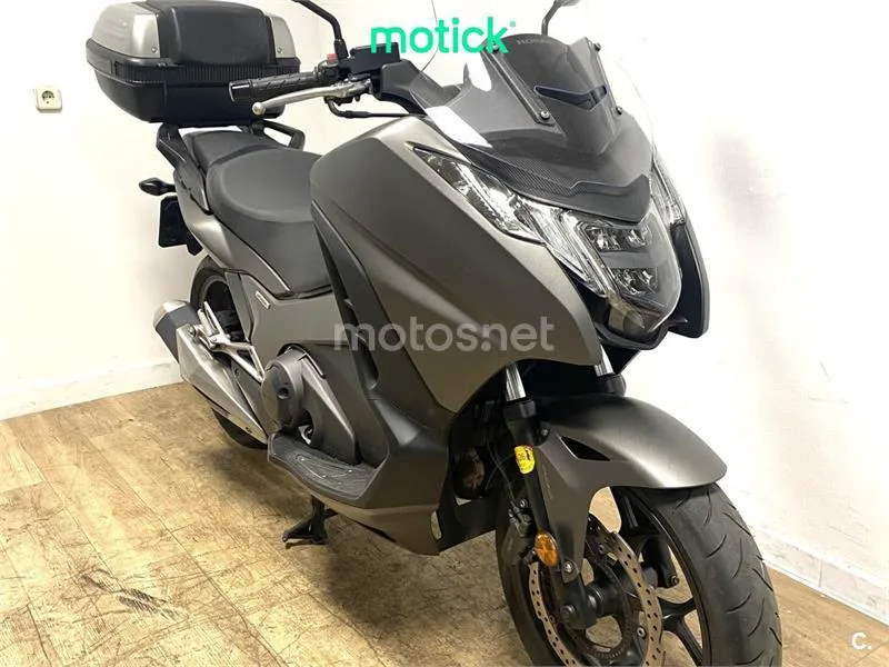 Honda Integra – Vista 12