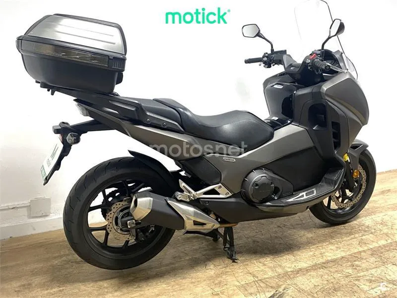 Honda Integra – Vista 10