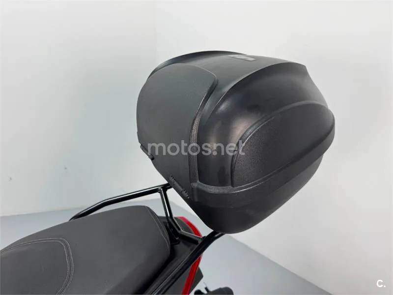 Aprilia SR GT 125 – Vista 20