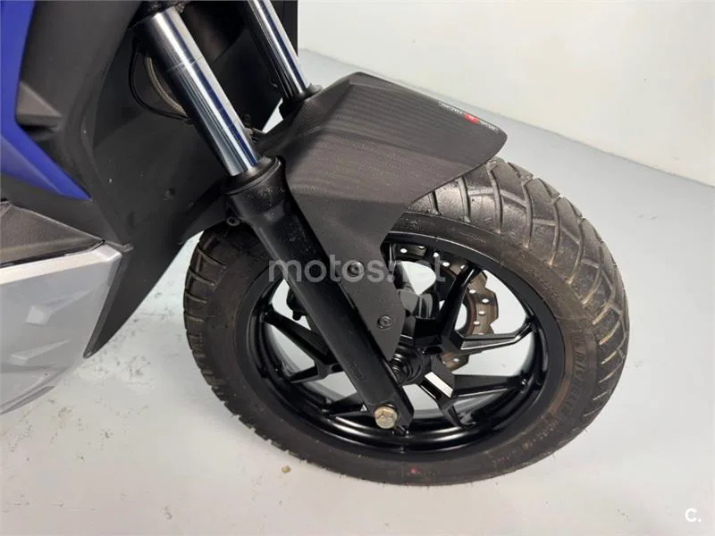 Aprilia SR GT 125 – Vista 4